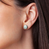 Foto von Stainless steel stud earrings with stone • Mother-of-pearl look • 8mm