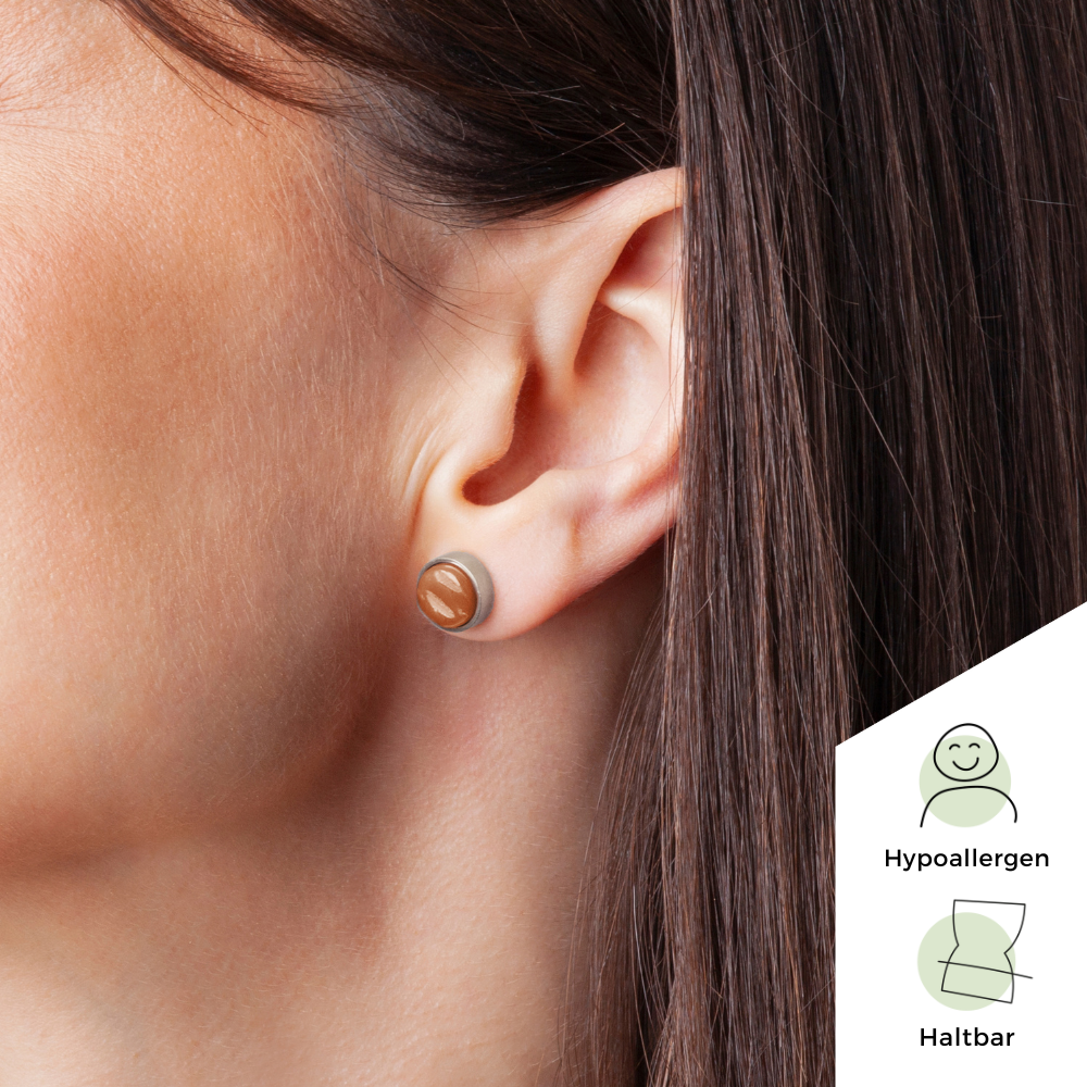 Foto von Stainless steel stud earrings with stone • Mother-of-pearl look • 8mm