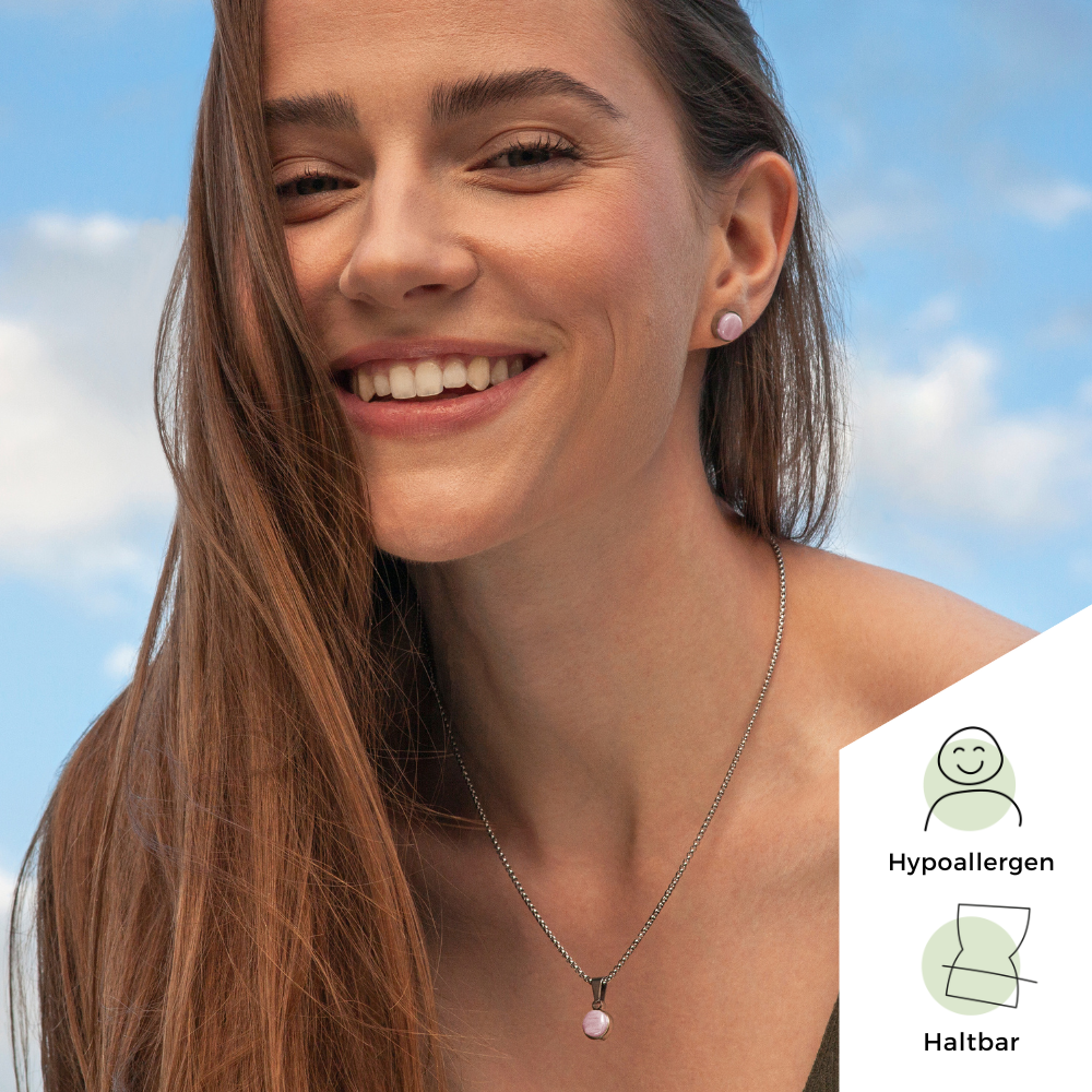 Foto von Stainless steel stud earrings with stone • Mother-of-pearl look • 8mm