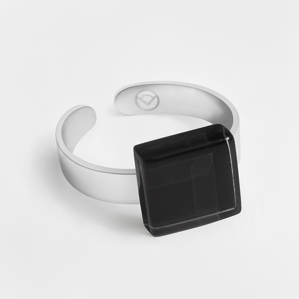 Foto von Kleiner Ring mit Stein 10mm • größenverstellbar