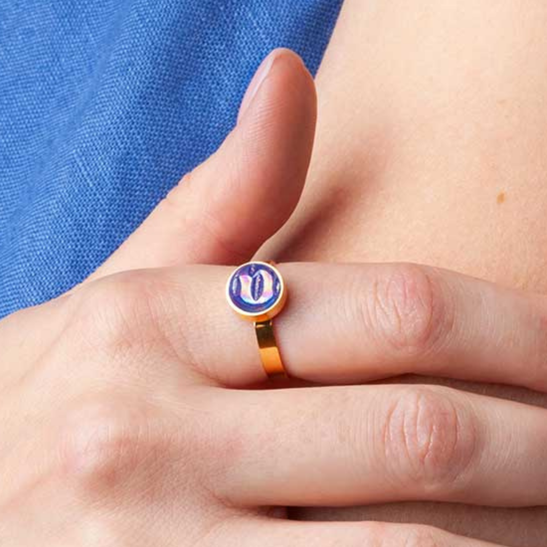 Foto von Adjustable ring with stone • 8mm