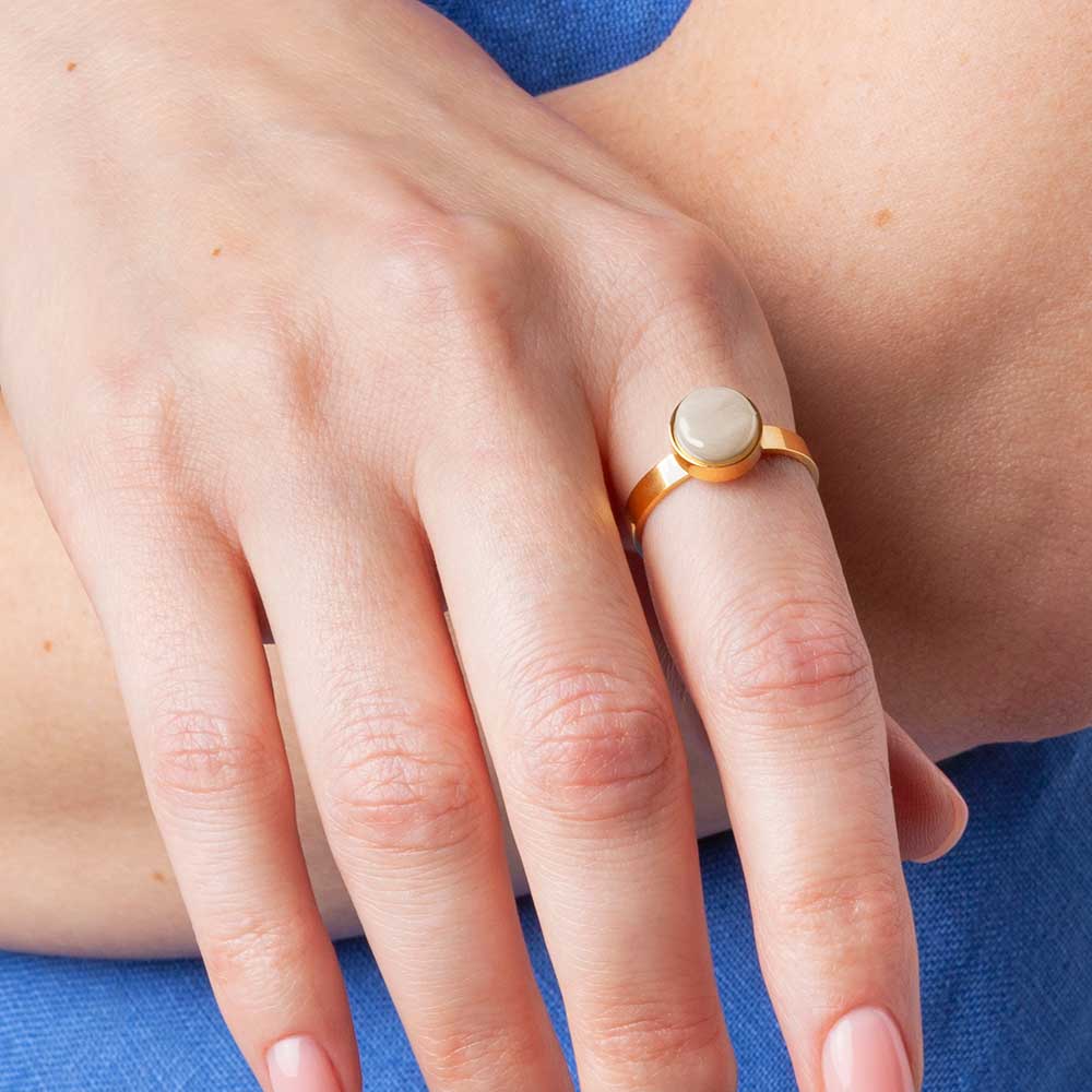 Foto von Adjustable ring with stone • 8mm