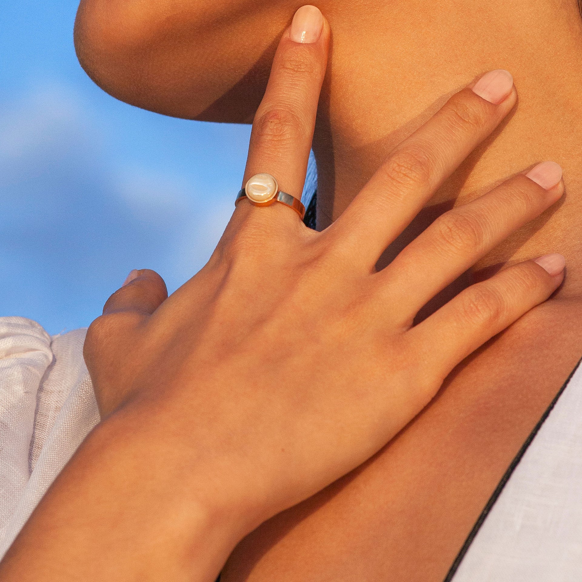 Foto von Adjustable ring with stone • 8mm