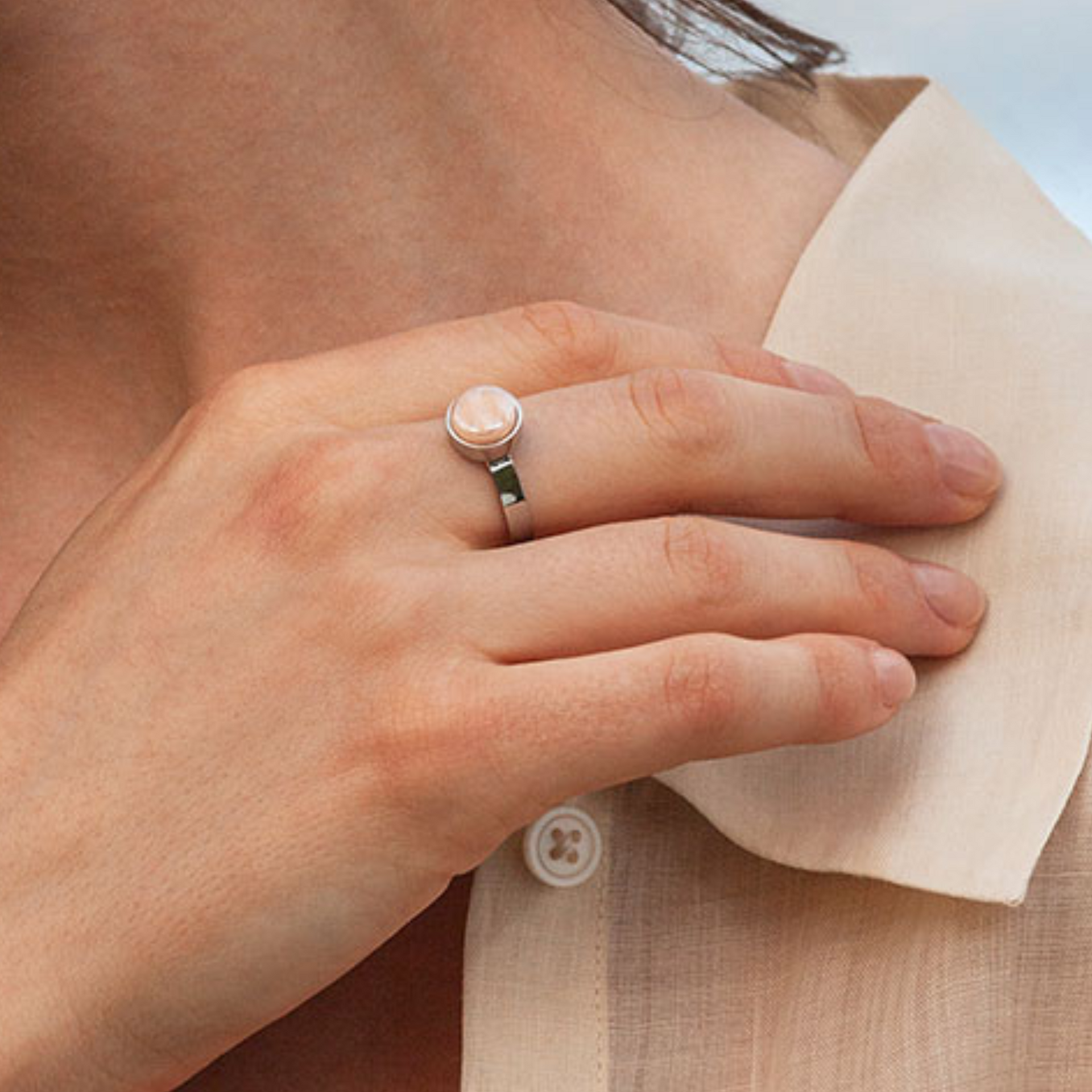 Foto von Adjustable ring with stone • 8mm