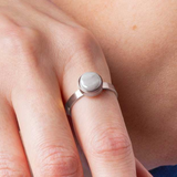 Foto von Adjustable ring with stone • 8mm