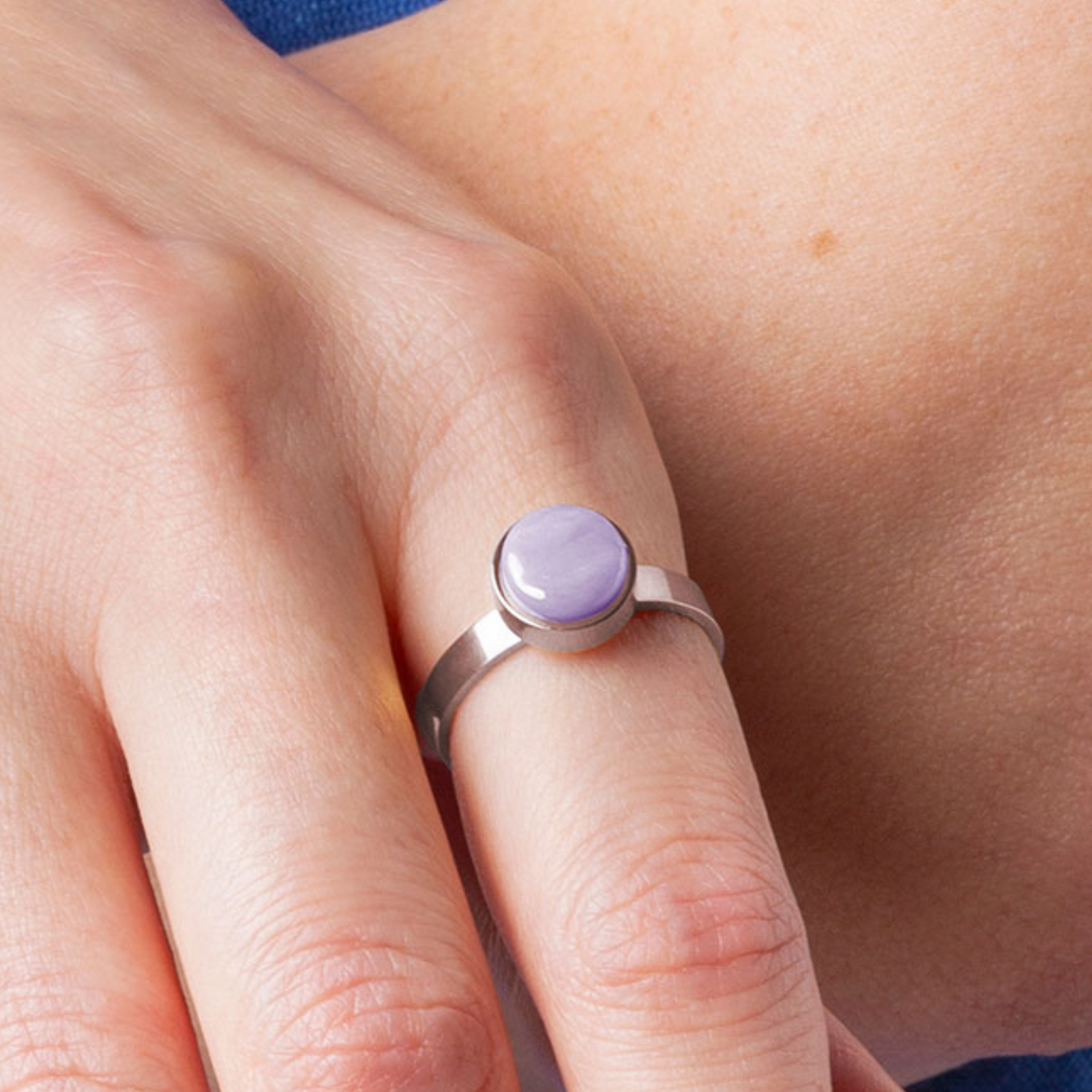 Foto von Adjustable ring with stone • 8mm