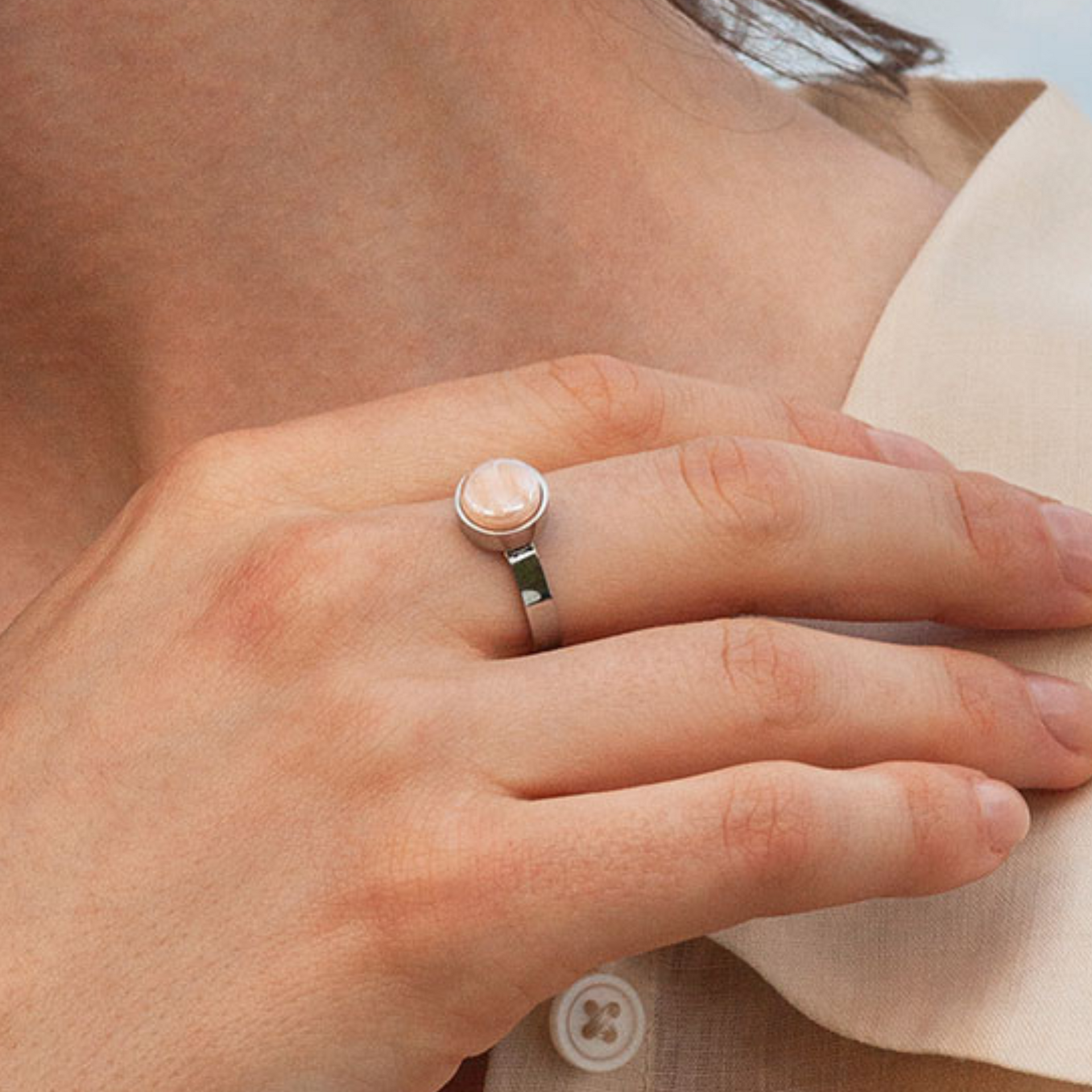 Foto von Adjustable ring with stone • 8mm