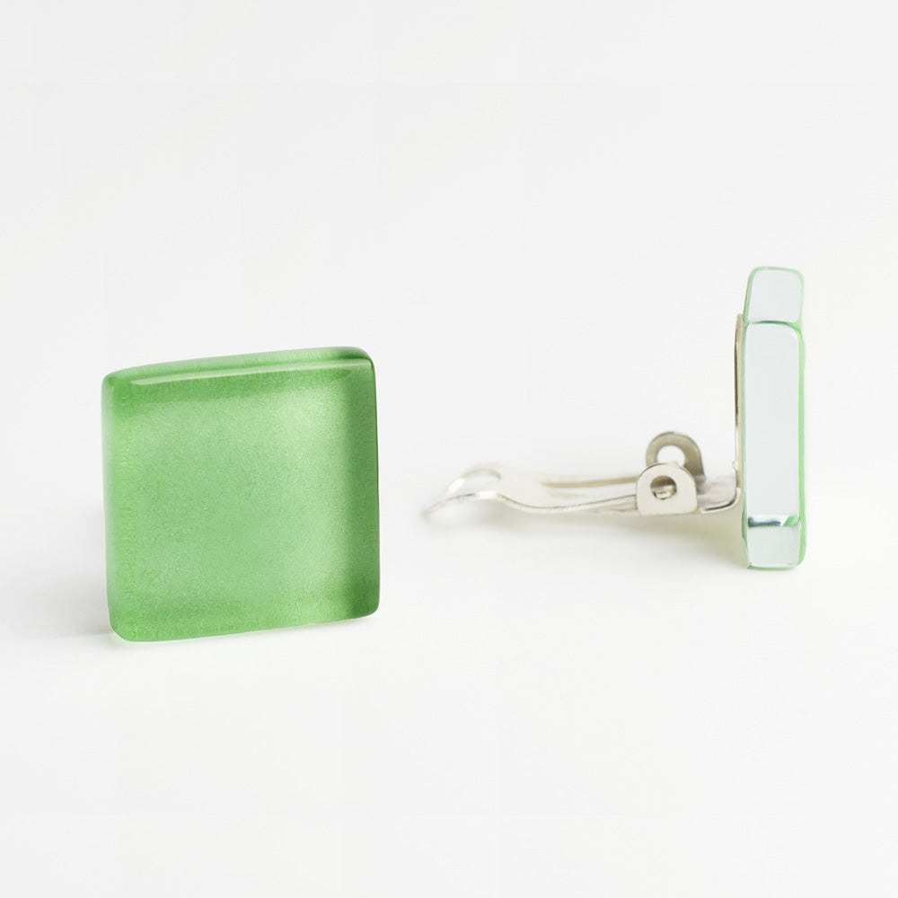 Quadratische Ohrclips aus Glas • 15mm