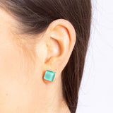 Foto von Small glass stud earrings • 10mm 