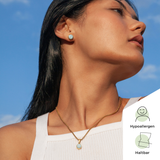 Foto von Stainless steel stud earrings with stone • Mother-of-pearl look • 8mm