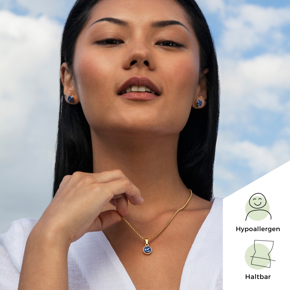 Foto von Stainless steel stud earrings with stone • Mother-of-pearl look • 8mm