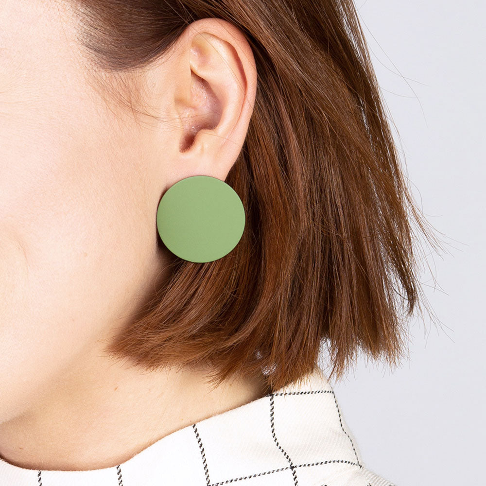 Foto von Round statement earrings • 30mm