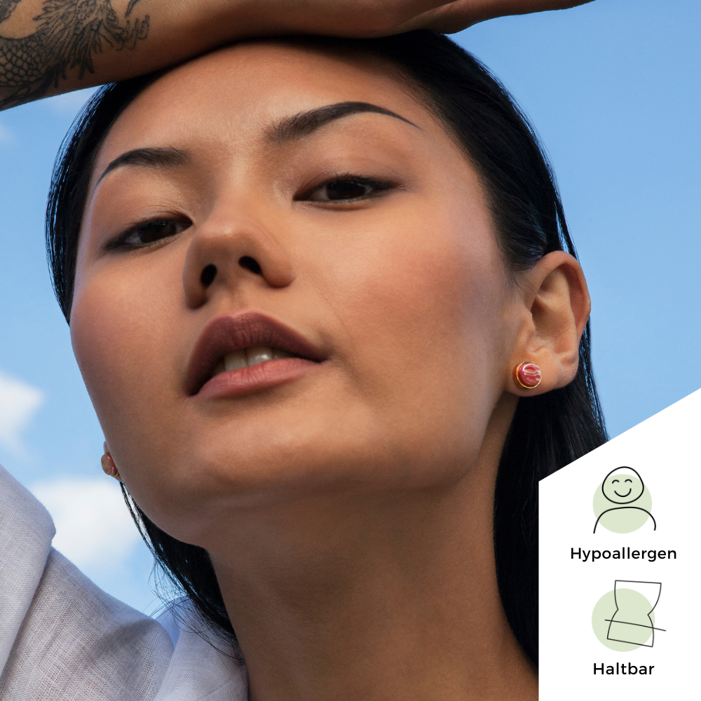 Foto von Stainless steel stud earrings with stone • Mother-of-pearl look • 8mm