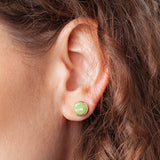 Foto von Stainless steel stud earrings with stone • Mother-of-pearl look • 8mm