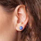 Foto von Stainless steel stud earrings with stone • Mother-of-pearl look • 8mm