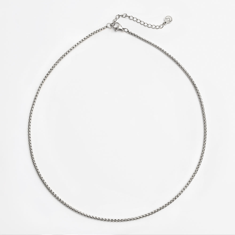 Foto von Dünne Schlangenkette aus Edelstahl • Mix & Match Halskette Foto von Dünne Schlangenkette aus Edelstahl • Mix & Match Halskette